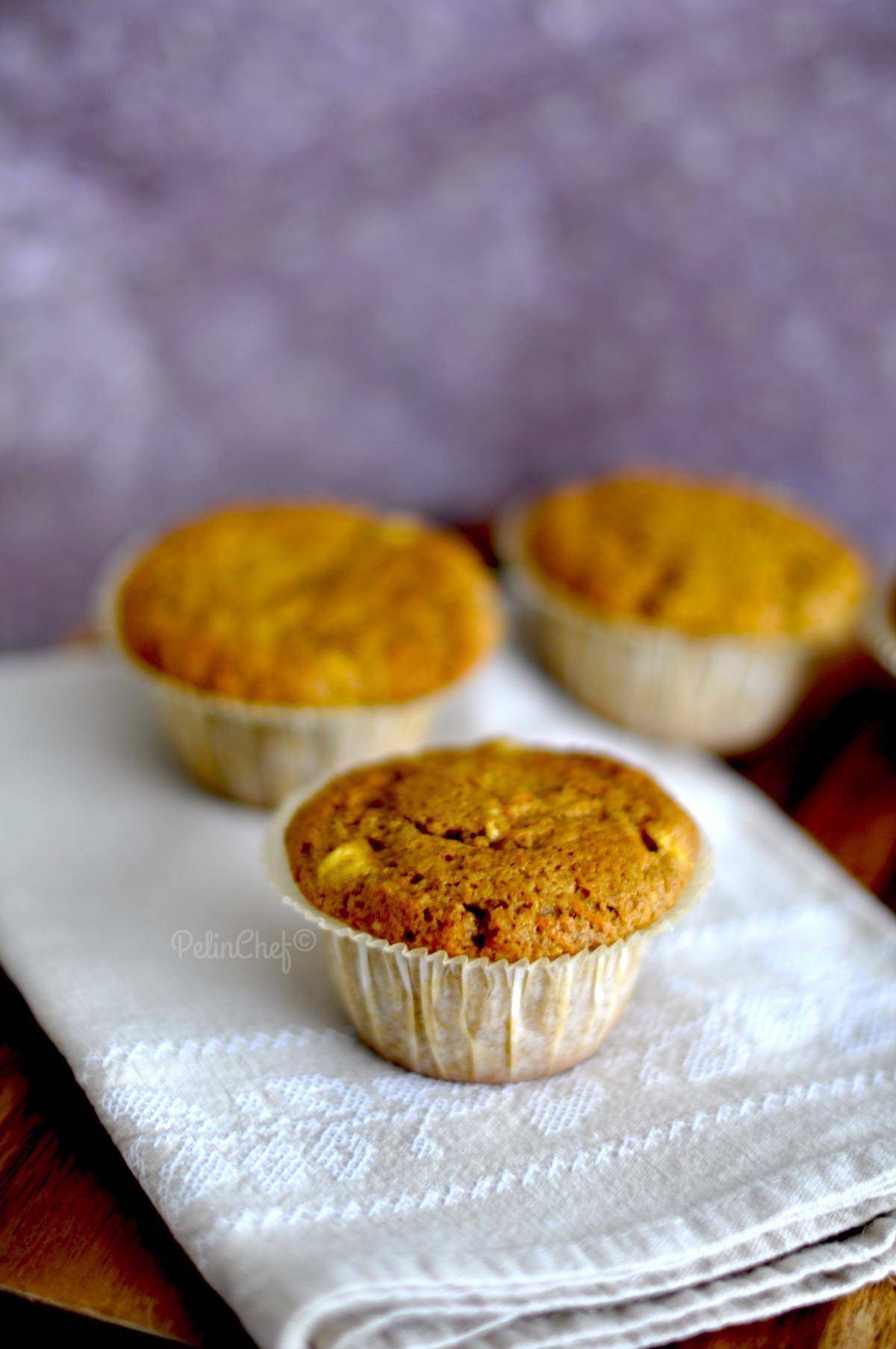 ananasli-havuclu-muffin