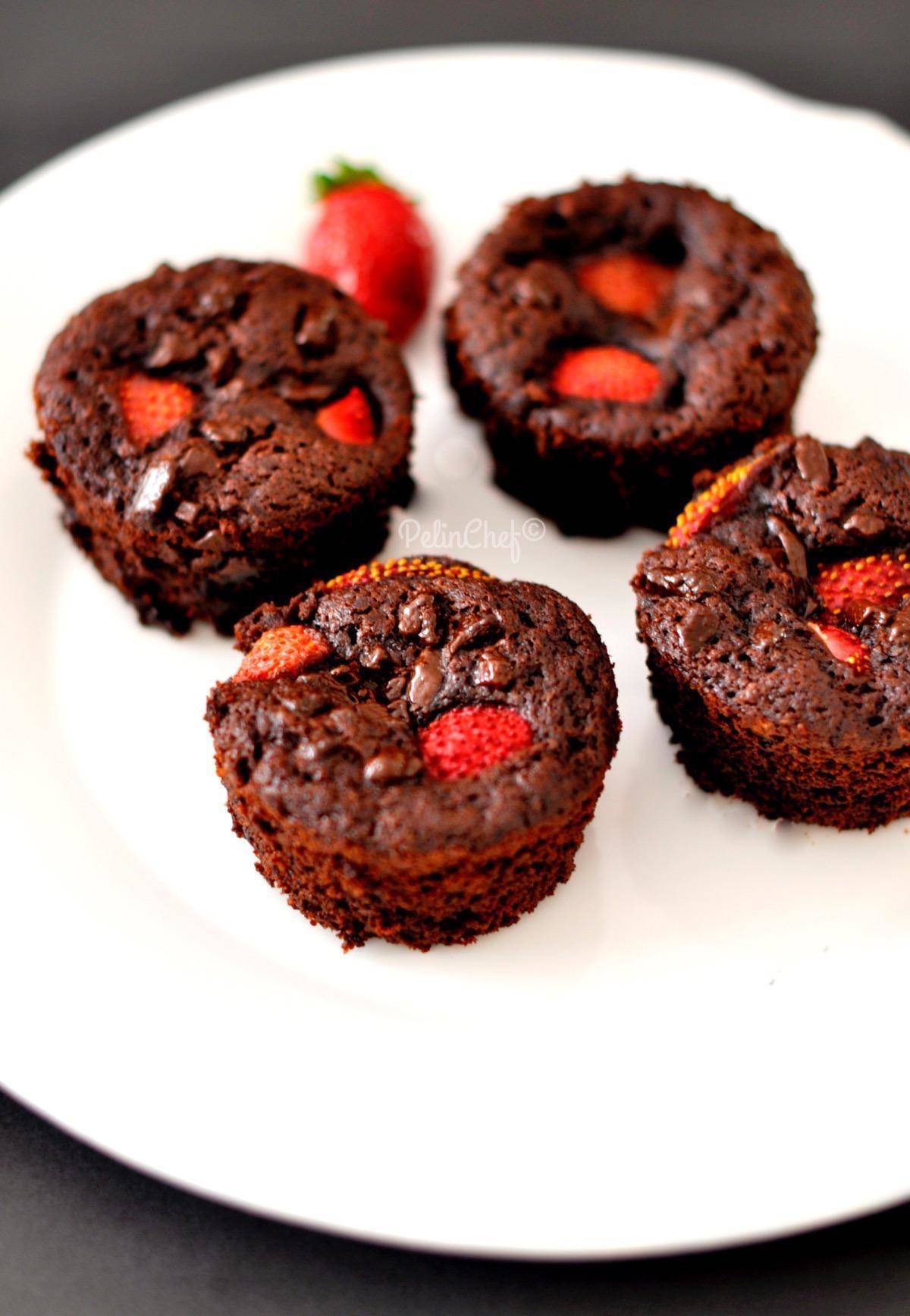 çilekli-çikolatalı-muffin